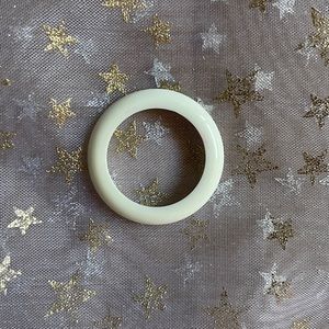 White plastic bezel for Ladies Gucci watch.